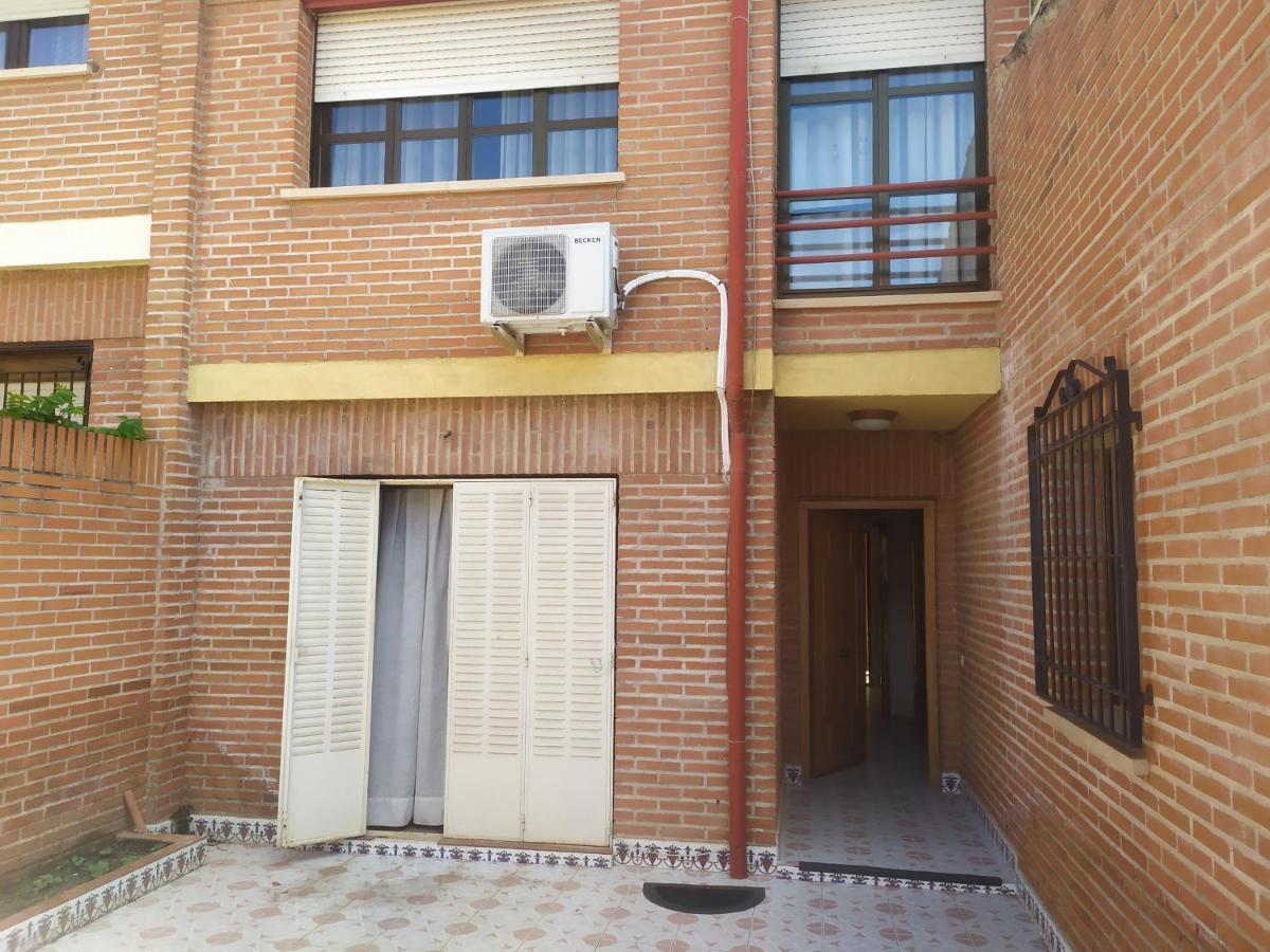 Habitacion Privada Triple トレド エクステリア 写真