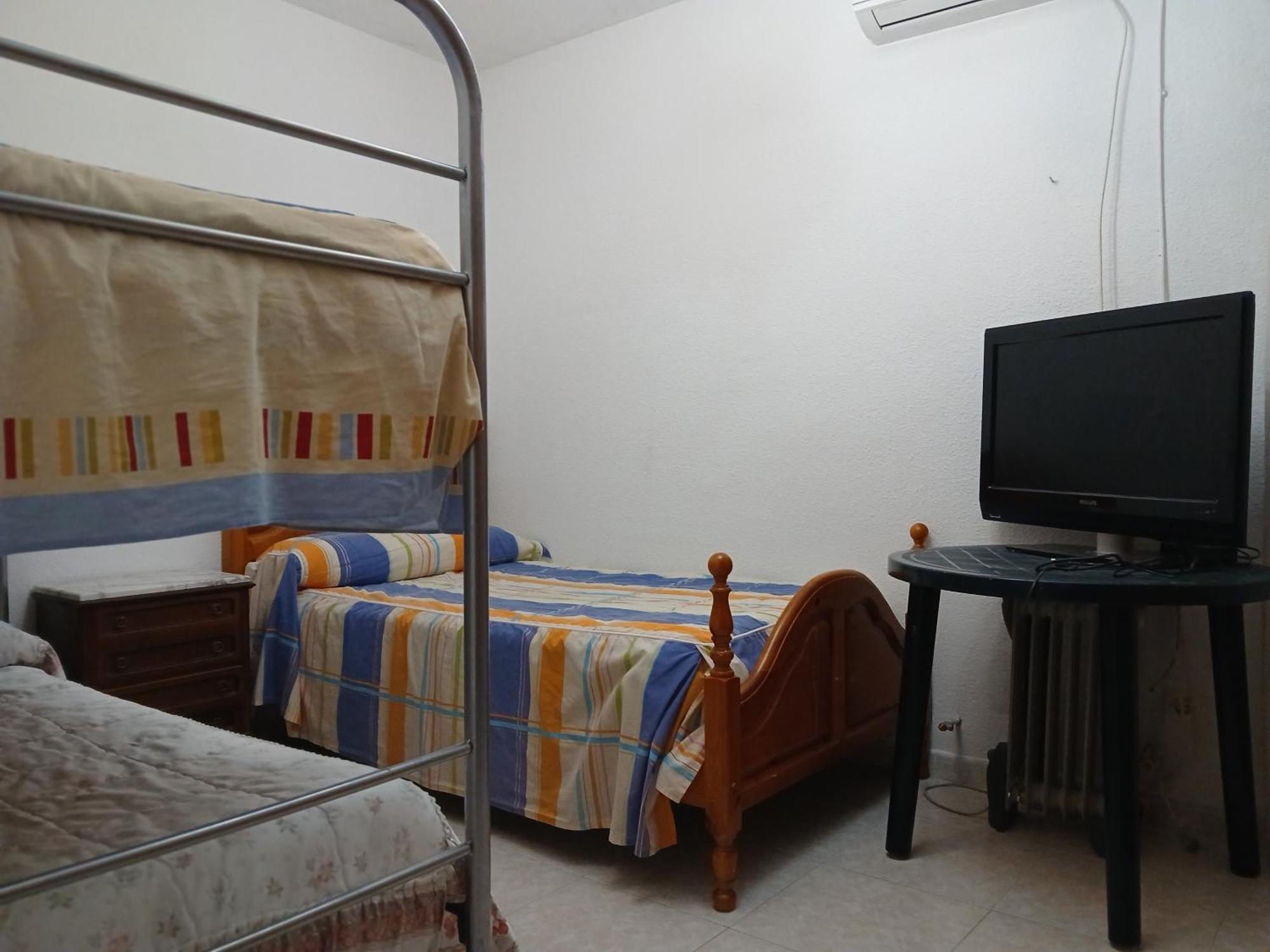 Habitacion Privada Triple トレド エクステリア 写真