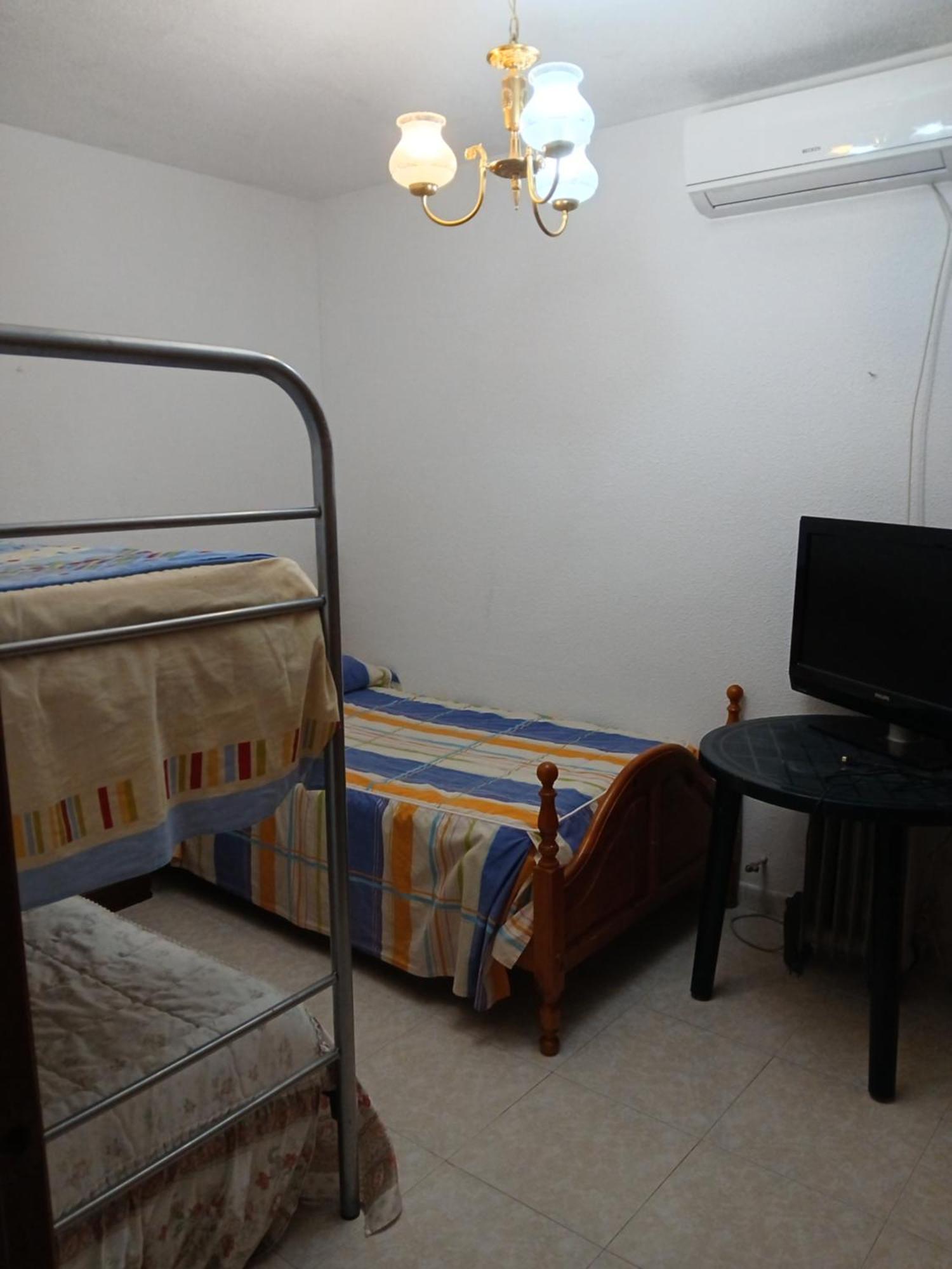 Habitacion Privada Triple トレド エクステリア 写真