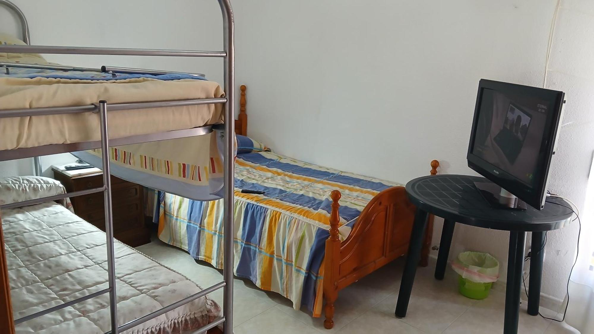 Habitacion Privada Triple トレド エクステリア 写真